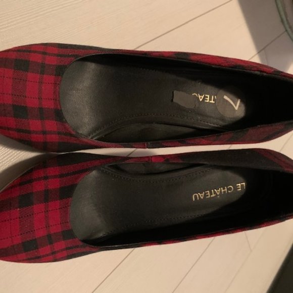 red high heal shoes - Picture 3 of 4